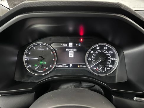 Used 2023 Mitsubishi Outlander SE image 37