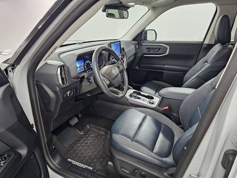 Used 2022 Ford Bronco Sport Outer Banks w/ Tech Package AWD/4WD image 13