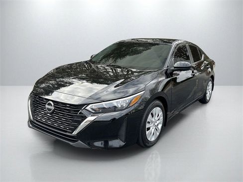 Used 2024 Nissan Sentra S image 3
