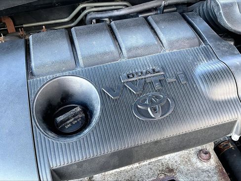 Used 2011 Toyota Camry LE image 29