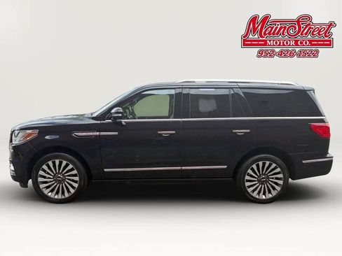 Used 2019 Lincoln Navigator Reserve w/ Cargo Package AWD/4WD image 4