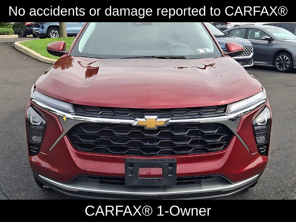 Certified 2024 Chevrolet Trax LT FWD image 2