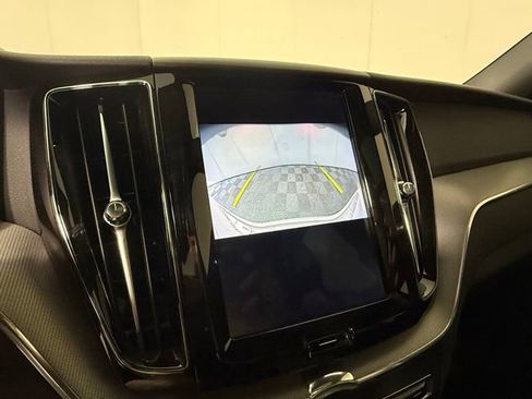 Used 2019 Volvo XC60 T5 R-Design w/ Protection Package FWD image 20