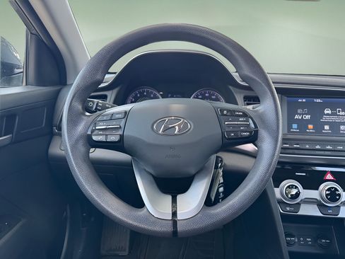 Used 2019 Hyundai Elantra SEL w/ Cargo Package FWD image 17