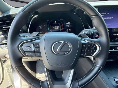 Used 2025 Lexus RX 350 Premium w/ Accessory Package (Z1) FWD image 21