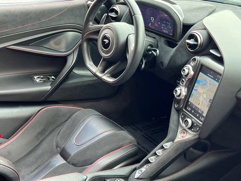 Used 2022 McLaren 720S Performance RWD image 18