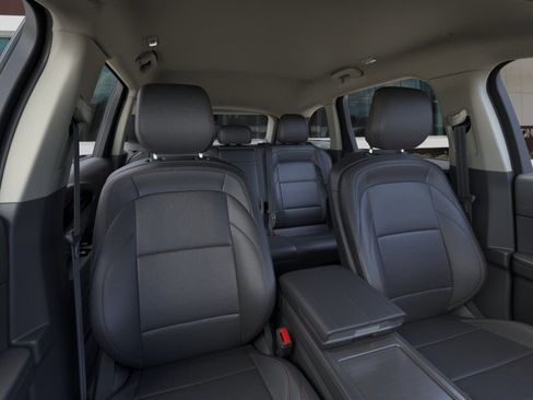 New 2026 Lincoln Nautilus Premier AWD/4WD image 10