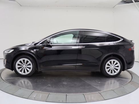 Used 2020 Tesla Model X Long Range image 2