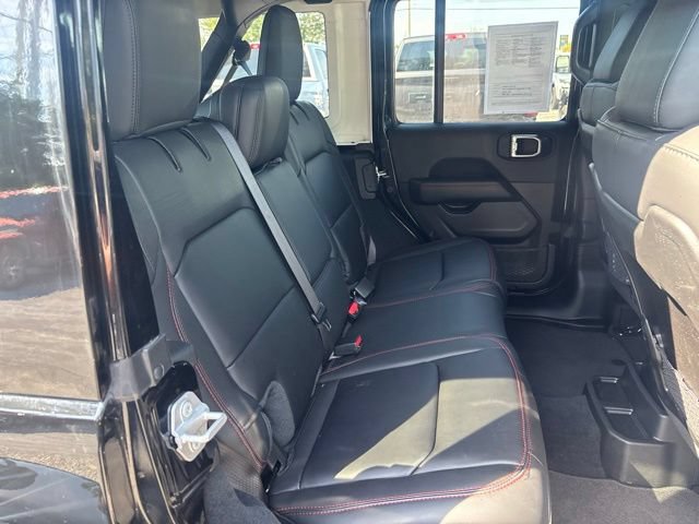 Used 2026 Jeep Wrangler Unlimited Rubicon AWD/4WD image 24