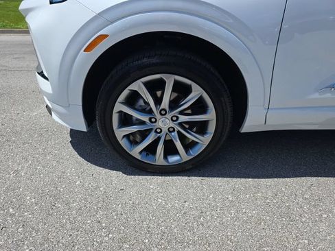 Used 2025 Buick Encore GX Avenir w/ Avenir Technology Package AWD/4WD image 9