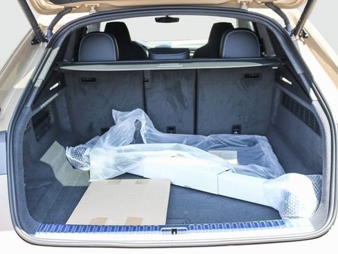 New 2025 Audi SQ8 Prestige image 29