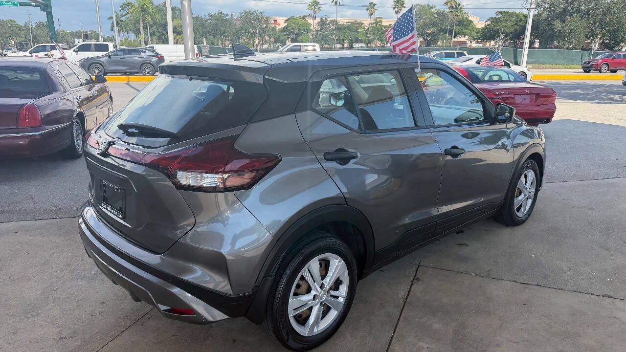 Used 2021 Nissan Kicks S FWD image 5