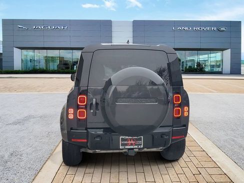 Certified 2025 Land Rover Defender 110 X-Dynamic SE image 6