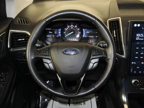 Used 2022 Ford Edge Titanium AWD/4WD image 8