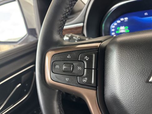 Used 2024 Chevrolet Suburban High Country AWD/4WD image 33