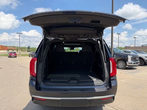 Used 2023 GMC Yukon XL Denali w/ Max Trailering Package AWD/4WD image 8