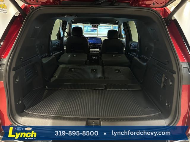 Used 2026 Chevrolet Traverse High Country w/ LPO, Floor Liner Package AWD/4WD image 24
