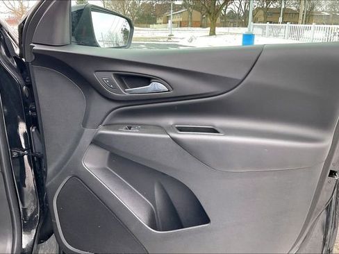 Used 2024 Chevrolet Equinox LT image 24