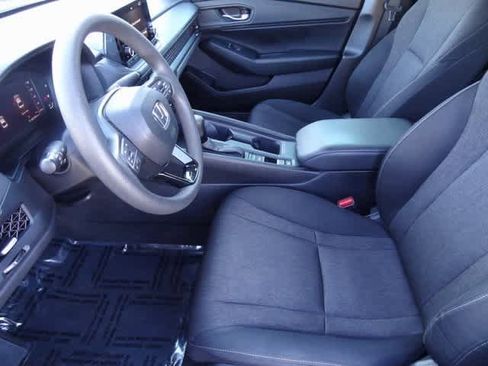 Used 2023 Honda Accord EX image 5
