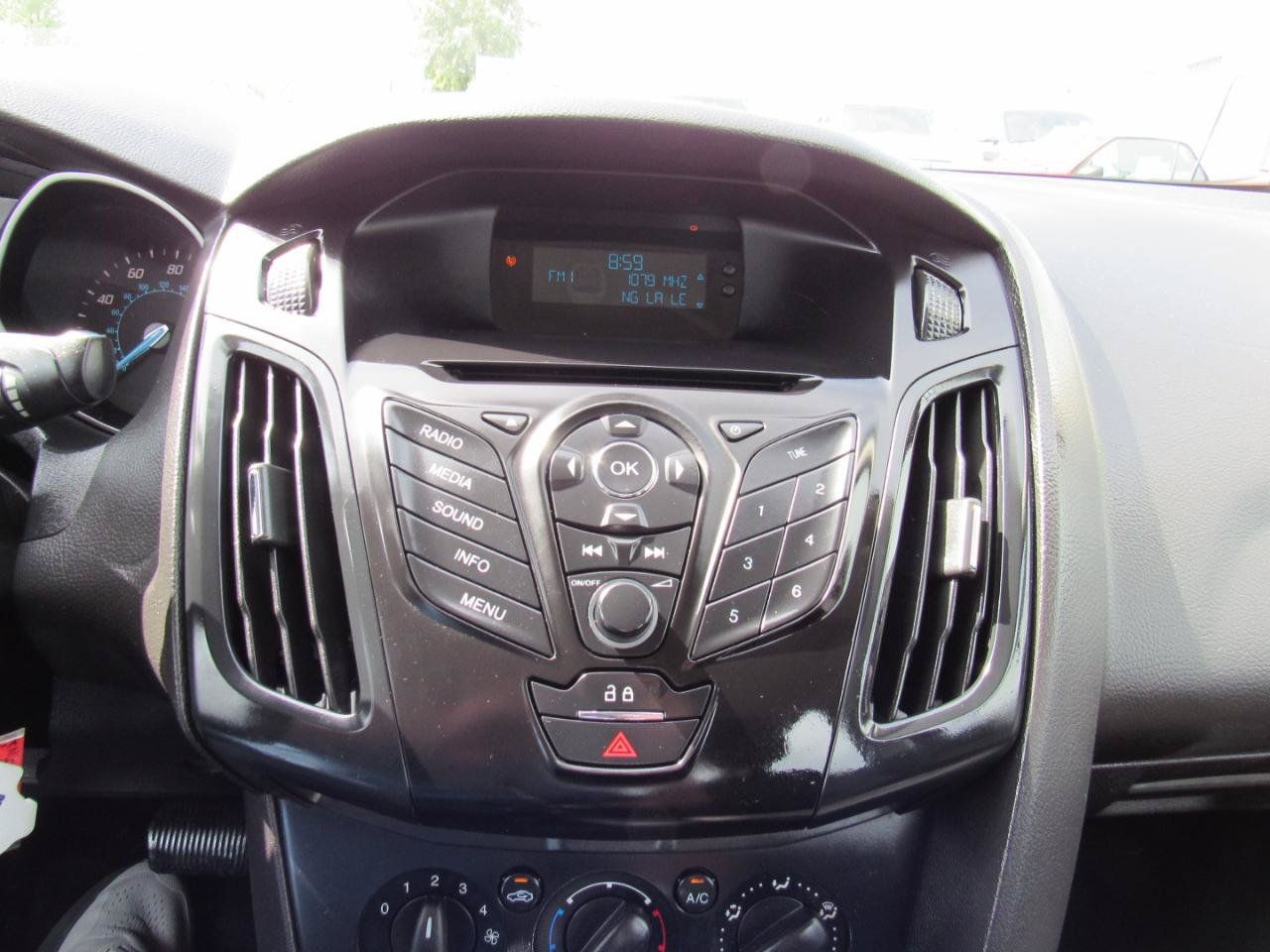 Used 2014 Ford Focus S FWD image 19