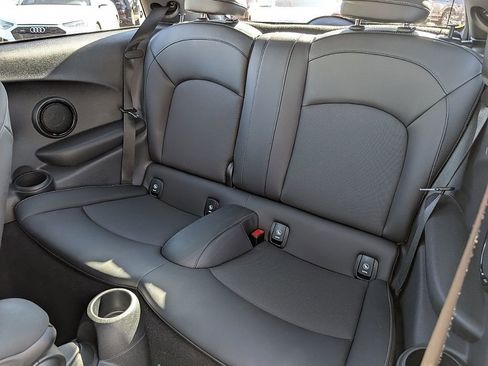 Used 2022 MINI Cooper S w/ Premium Package image 24