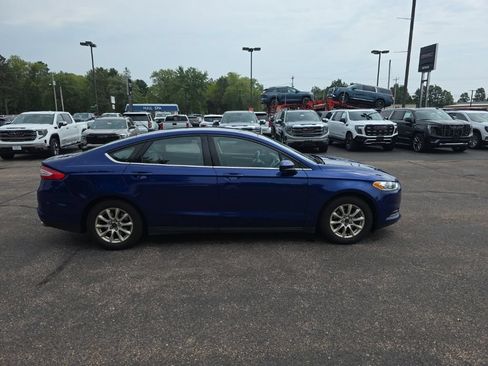 Used 2016 Ford Fusion S FWD image 5