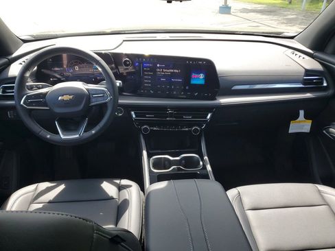 New 2026 Chevrolet Traverse LT w/ Driver Confidence Package AWD/4WD image 17