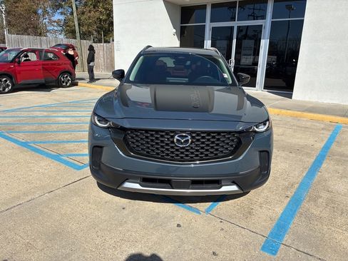 Used 2025 MAZDA CX-50 Meridian Edition w/ Apex Package image 2