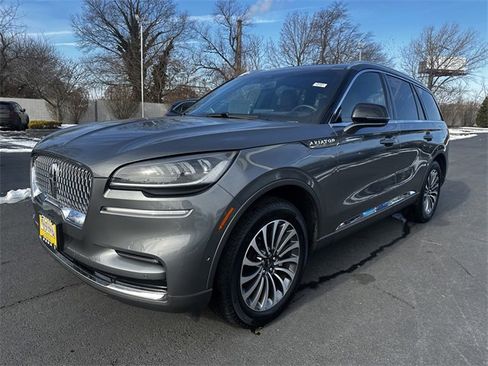Certified 2023 Lincoln Aviator Reserve w/ Equipment Group 201A image 9