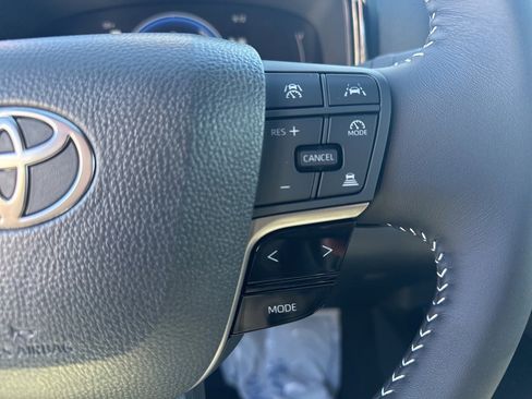 Used 2026 Toyota Camry SE image 13