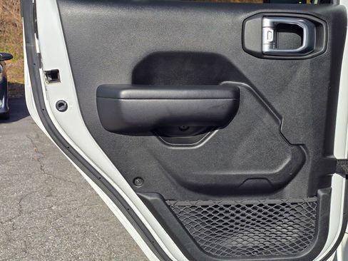 Used 2021 Jeep Wrangler Unlimited Sport image 47