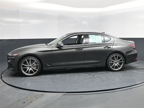 Used 2026 Genesis G70 2.5T Prestige image 3
