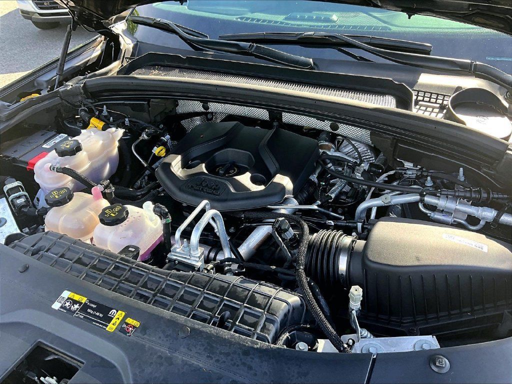 Used 2023 Jeep Grand Cherokee 4WD 4xe image 34