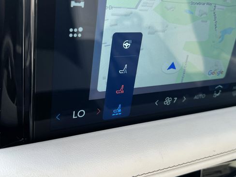 New 2025 Lincoln Aviator 2WD w/ Equipment Group 101A image 19