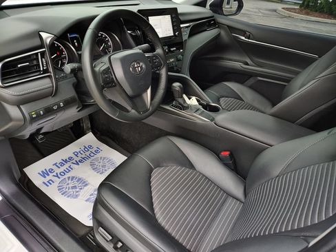 Used 2024 Toyota Camry SE FWD image 13