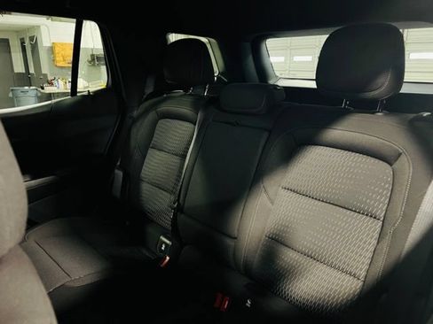 Used 2026 Chevrolet Equinox LT FWD image 25