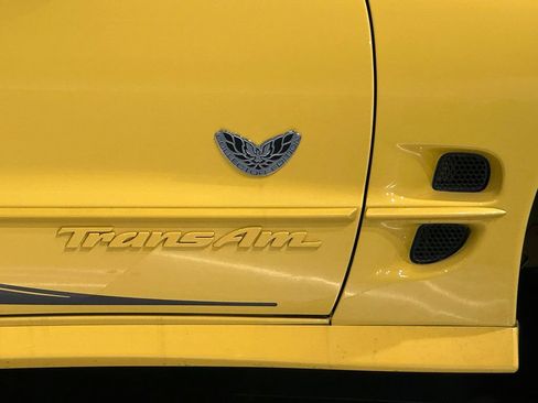 Used 2002 Pontiac Firebird Trans Am RWD image 5