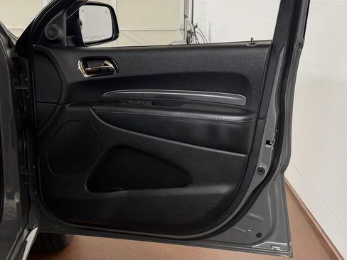 Used 2019 Dodge Durango R/T w/ Technology Group AWD/4WD image 44