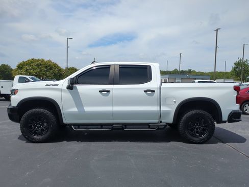 Used 2025 Chevrolet Silverado 1500 ZR2 w/ Technology Package AWD/4WD image 7