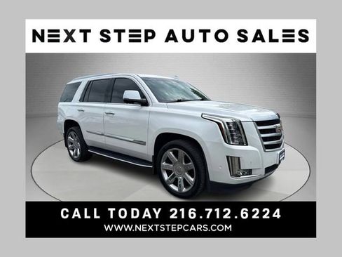 Used 2019 Cadillac Escalade Luxury AWD/4WD image 1