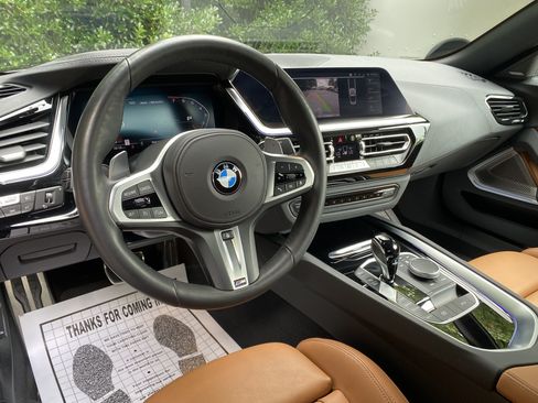 Used 2024 BMW Z4 M40i w/ Premium Package RWD image 33