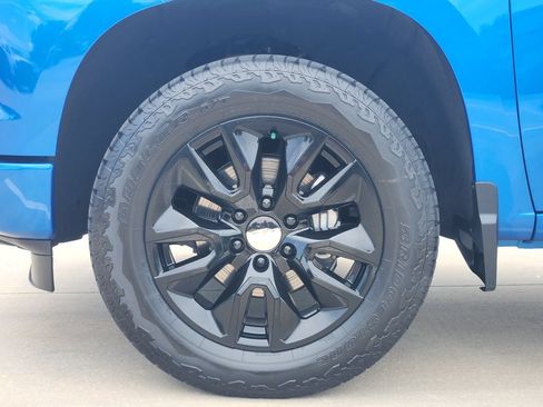 Used 2023 Chevrolet Silverado 1500 RST AWD/4WD image 13