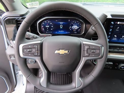 New 2026 Chevrolet Silverado 1500 LT AWD/4WD image 4