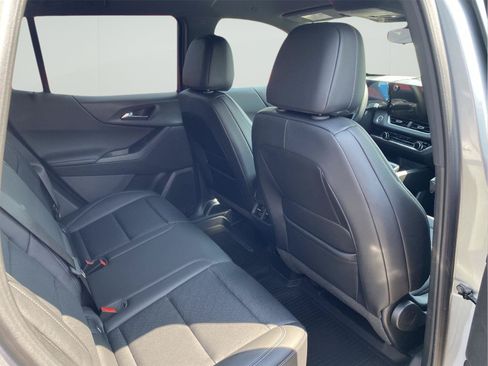 Used 2026 Chevrolet Equinox LT w/ Convenience Package II FWD image 18