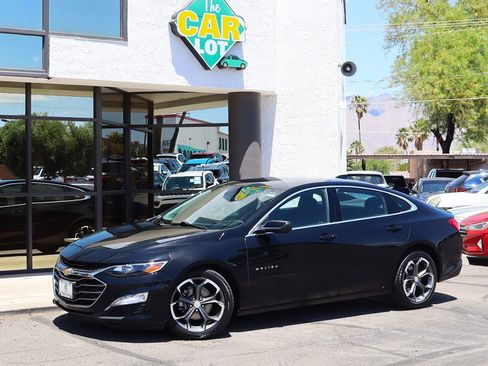 Used 2022 Chevrolet Malibu LT image 3
