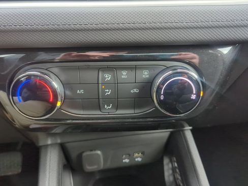 Certified 2024 Chevrolet TrailBlazer LT FWD image 24