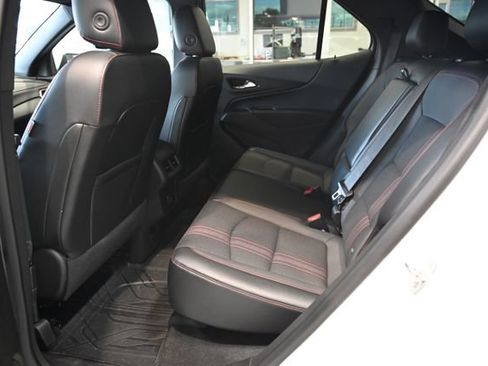 Used 2024 Chevrolet Equinox RS AWD/4WD image 11