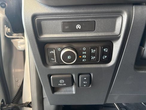 Used 2025 Ford F150 Raptor AWD/4WD image 14