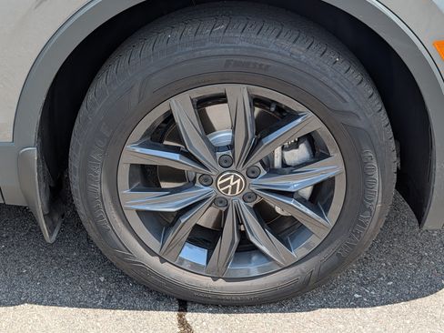 Certified 2024 Volkswagen Tiguan SE w/ MDO Package, Two-Row AWD/4WD image 15