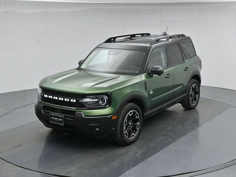 Used 2025 Ford Bronco Sport Outer Banks w/ Outer Banks Tech Package+ AWD/4WD image 40